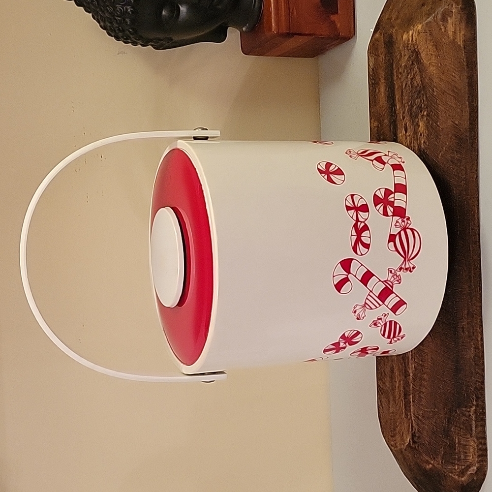 Vintage Christmas Ice Bucket